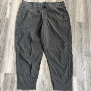 Athleta Joggers Gray Draw String Pull On Comfort Travel Cargo  Pants Size 20
